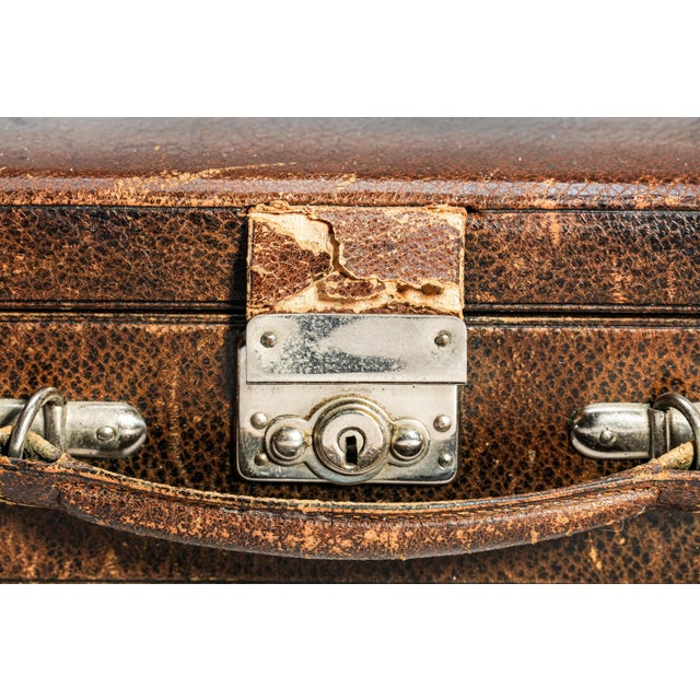Mid-Century Modern Vintage Travel Dresser Vanity Leather Jewelry Box Home Decor For Sale - Image 3 of 17