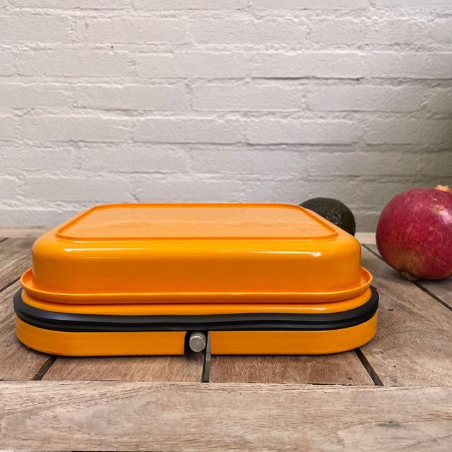 Vintage Swedish Orange Kitchen Scale for Wall Mounting from EKS For Sale - Image 5 of 11