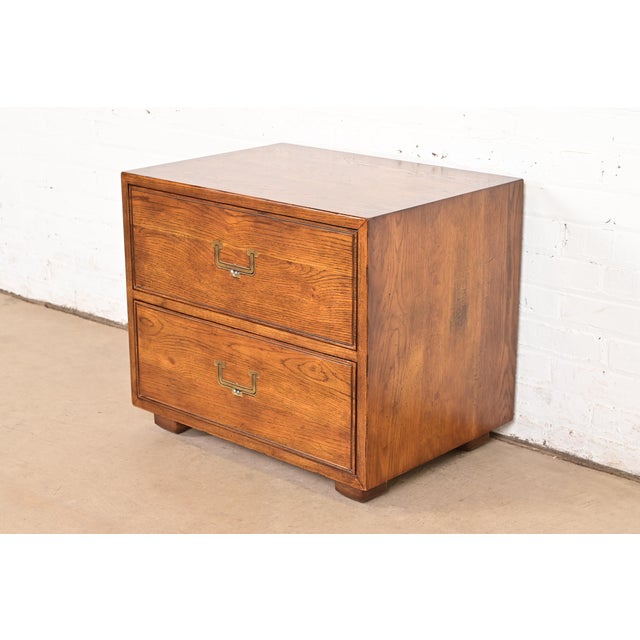 Mid-Century Modern Henredon Mid-Century Modern Campaign Oak Nightstand, Circa 1970s For Sale - Image 3 of 13