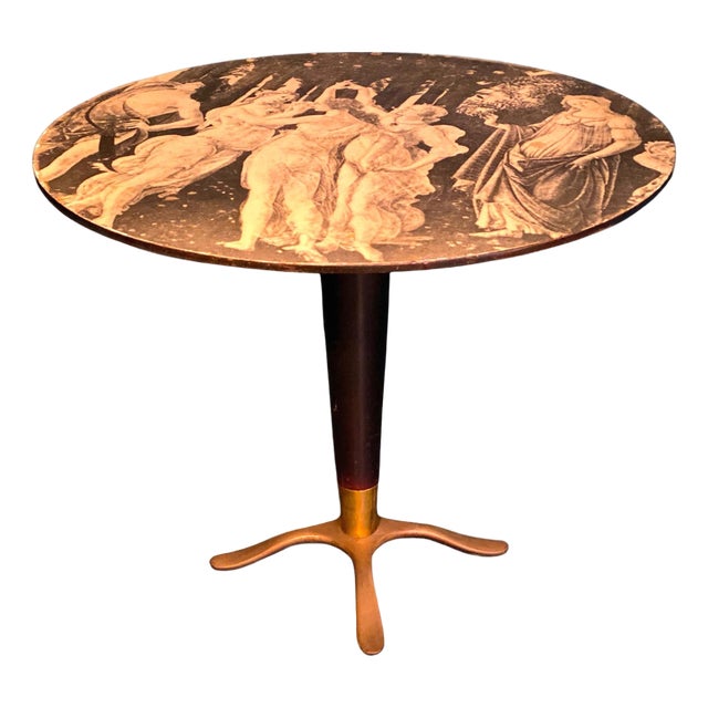 Mid-Century Center Table or Occasional Table attributed to Osvaldo Borsani, 1950s For Sale