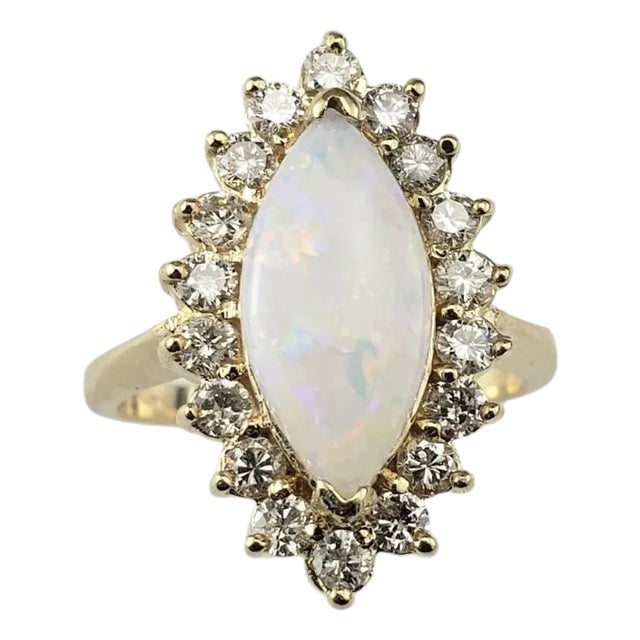 Late 20th Century 14 Karat Yellow Gold Opal and Diamond Ring, Size 7.75 For Sale