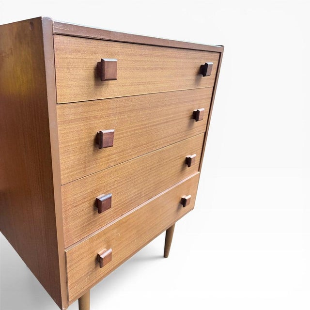 1960s Mid-Century Modern Chest of Drawers in Teak, 1960s For Sale - Image 5 of 7