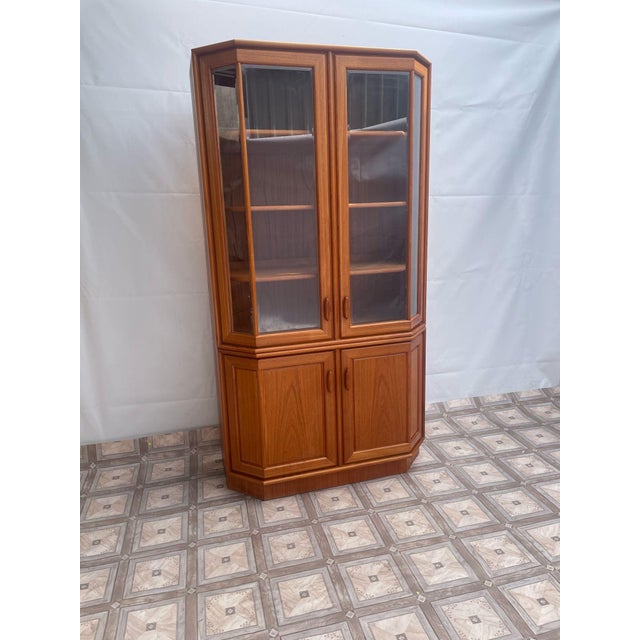 Danish Illuminated Teak Display Cabinet For Sale - Image 9 of 18