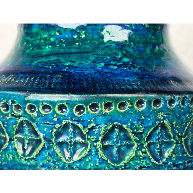 Mid-Century Modern Rimini Blu Pottery Vase by Aldo Londi for Bitossi, Italy, 1960s, in Very Good conditions. Designed 1960...