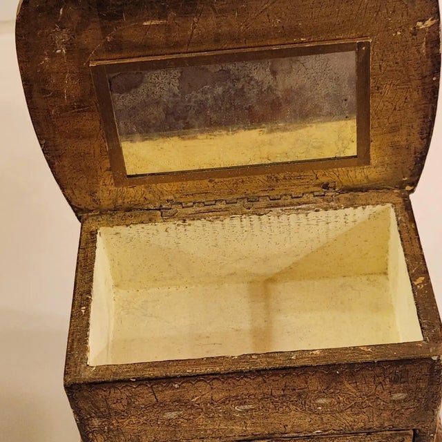 1950s Venetian Giltwood Mirrored Jewelry Box Italy For Sale - Image 13 of 14