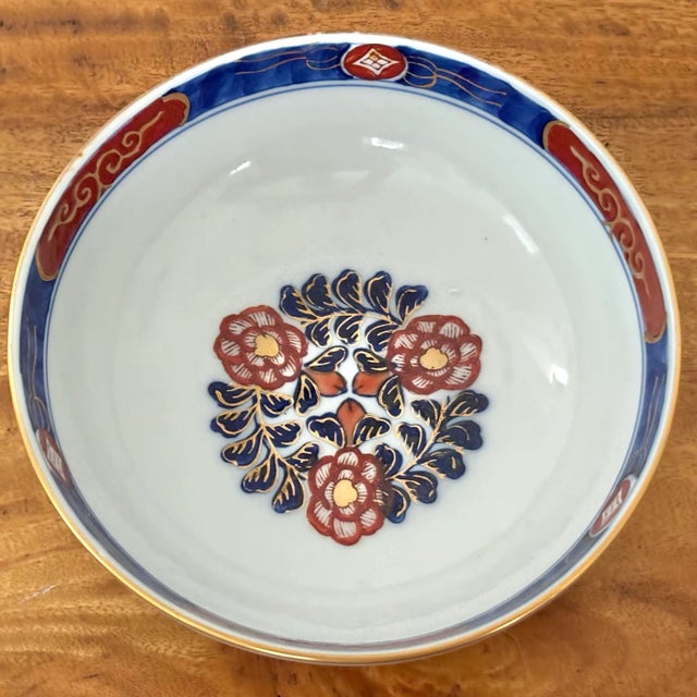 Wood 1970s Imari Style Bowl With Stand For Sale - Image 7 of 7