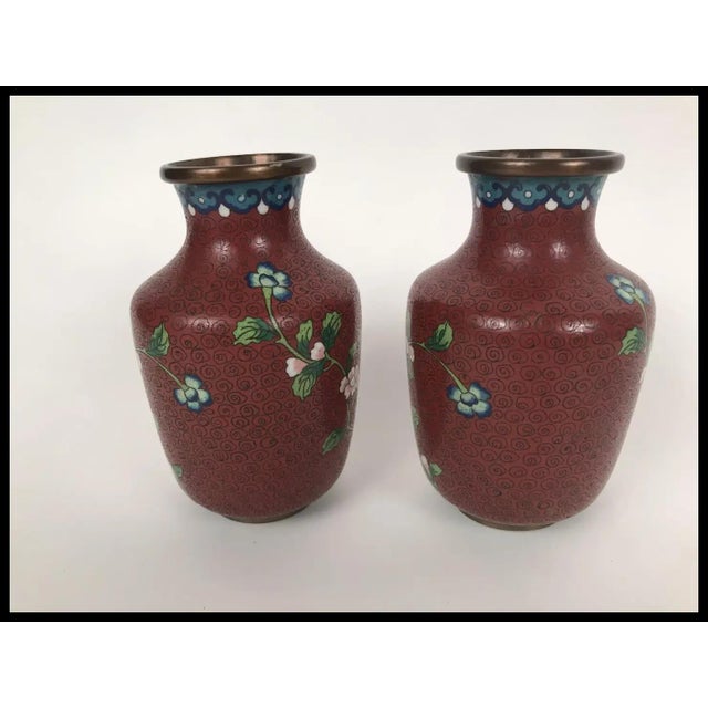Antique Chinese Cloisonne Vases Art Nouveau Vamp Romantic For Sale In Seattle - Image 6 of 10