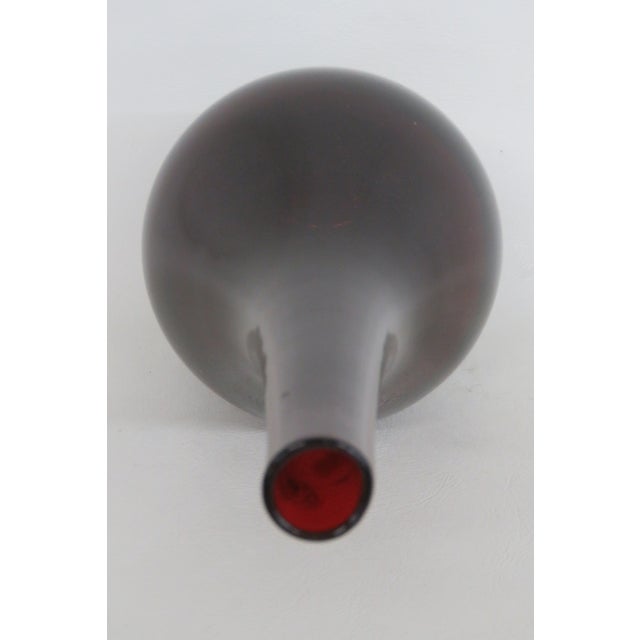 Late 20th Century Ruby Red Teardrop Art Glass Vase Hand Blown Mid Century Modern Style 5083b For Sale - Image 5 of 13