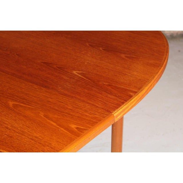 Mid-Century Oval Extending Teak Dining Table by McIntosh, 1960s For Sale - Image 9 of 15