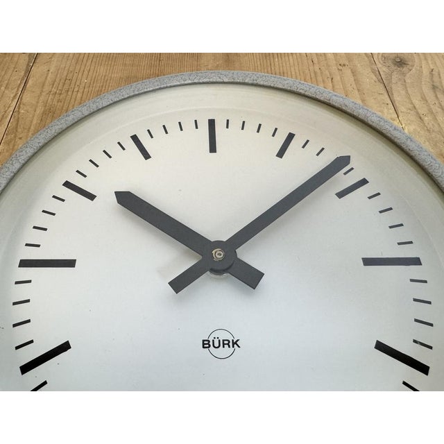 Industrial Grey Wall Clock from Burk, 1970s For Sale - Image 11 of 16