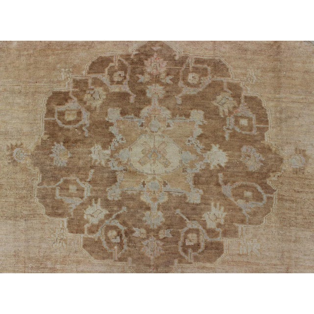 Vintage Turkish Kars Rug With Floral Medallion in Camel, Tan, Taupe, Gray, Sand 7′5″ × 10′8″ For Sale In Atlanta - Image 6 of 12