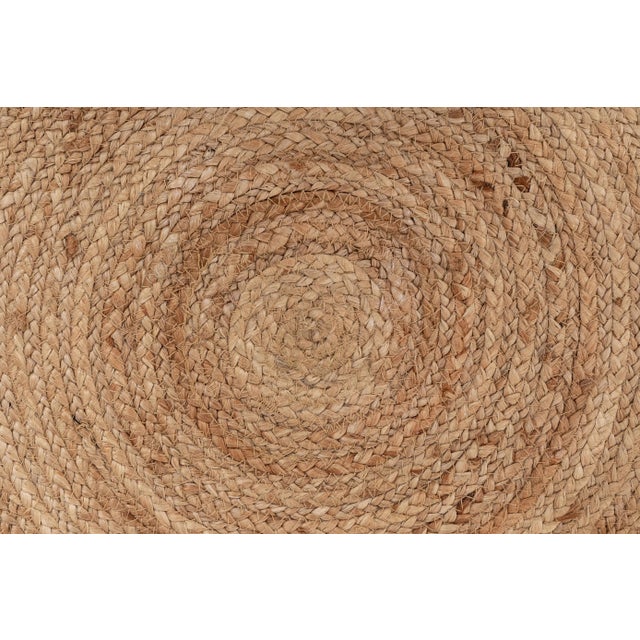 White White Round Jute Scallop Rug - 9' X 9' For Sale - Image 8 of 9