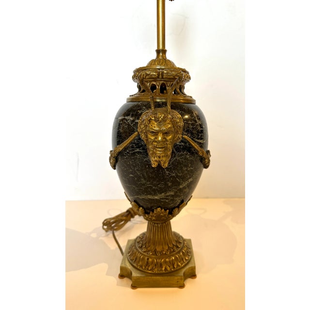 Traditional 1920s Bronze and Marble Urn Lamp For Sale - Image 3 of 7