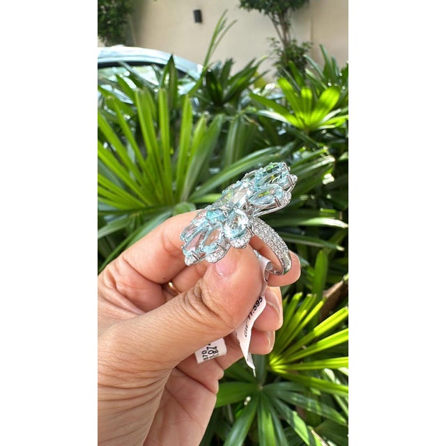 Set in 18k White Gold, 16.20 Carats Aquamarine & Diamond Oversized Cocktail Ring, Size 6 For Sale - Image 12 of 13