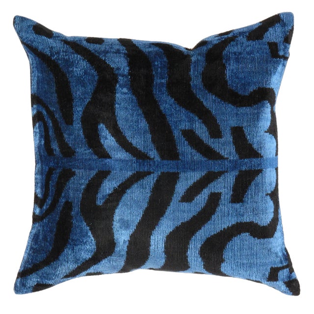 2020s Contemporary Decorative Accent Handmade Ikat Pillow For Sale - Image 5 of 5