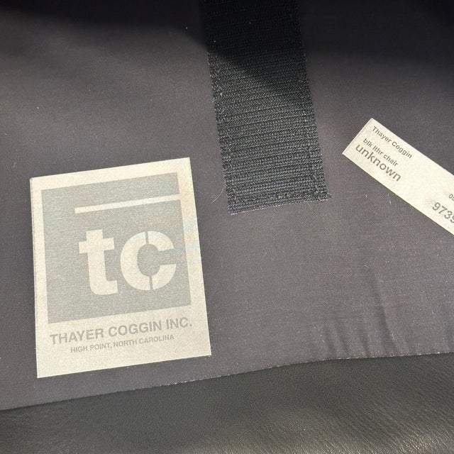 Pair of No. 989 T-Back Cube Lounge Chairs by Milo Baughman for Thayer Coggin For Sale - Image 12 of 12