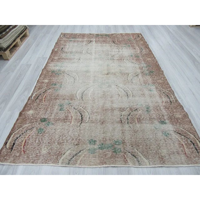 Art Deco Vintage Distressed Turkish Art Deco Rug - 5'11" X 9'3" For Sale - Image 3 of 6