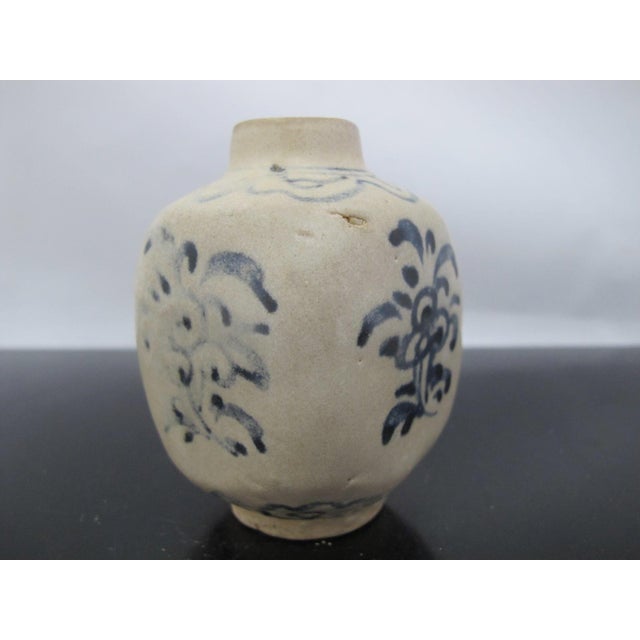 Annamese Vietnamese Blue & White Floral Ceramic Square Jarlet Vase For Sale - Image 4 of 8