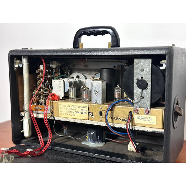 Trans-Oceanic B600 Portable Radio from Zenith, USA, 1959-1962 For Sale - Image 18 of 18