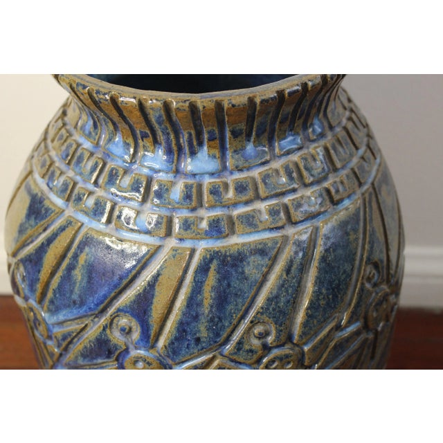 1990s Large Studio Pottery Floor Vase by California Artist Jacqueline Biaggi For Sale In Los Angeles - Image 6 of 10