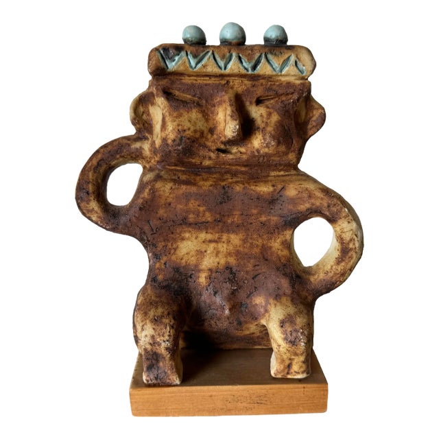 Vintage Mexican Aztec-Inspired Pre-Columbian Folk Art Style Pottery Sculpture on Wood Base For Sale