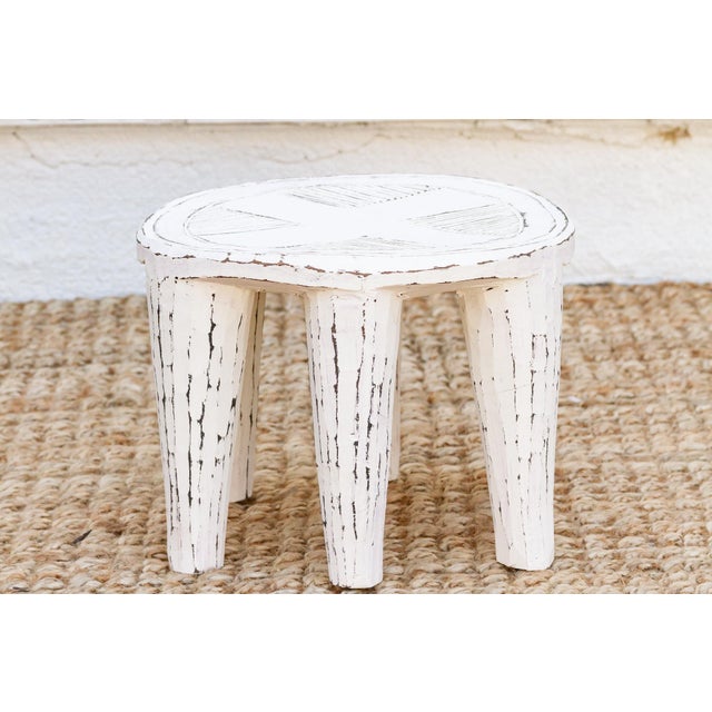 1950s Carved White Nomad Nupe Stool For Sale - Image 5 of 7