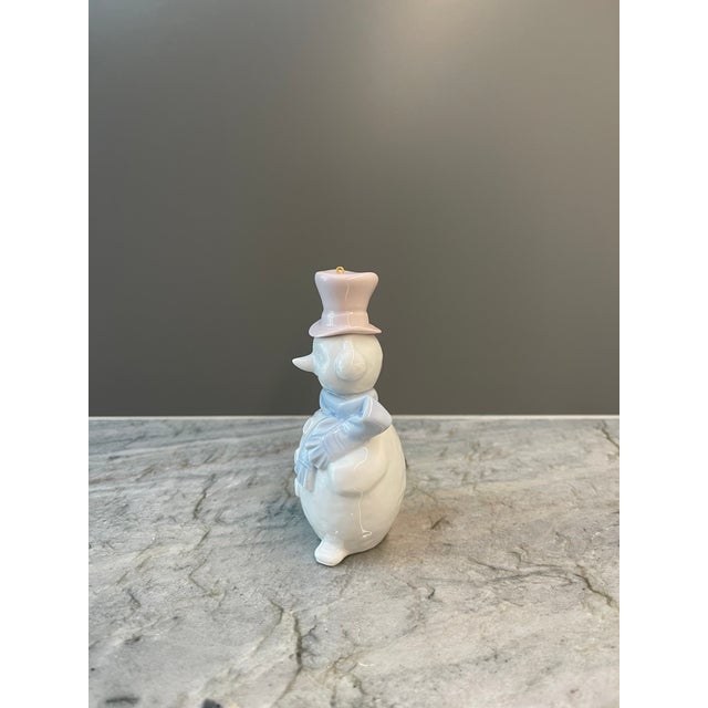 Lladro Lladro Porcelain Snowman Figurine With Pink Top Hat & Blue Scarf For Sale - Image 4 of 5