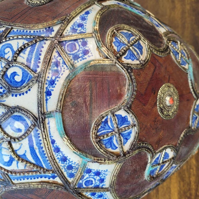 Ceramic 19th Century Filigree Vase in Ceramic, Leather, Enamel and Metal by Safi, Morocco For Sale - Image 7 of 18