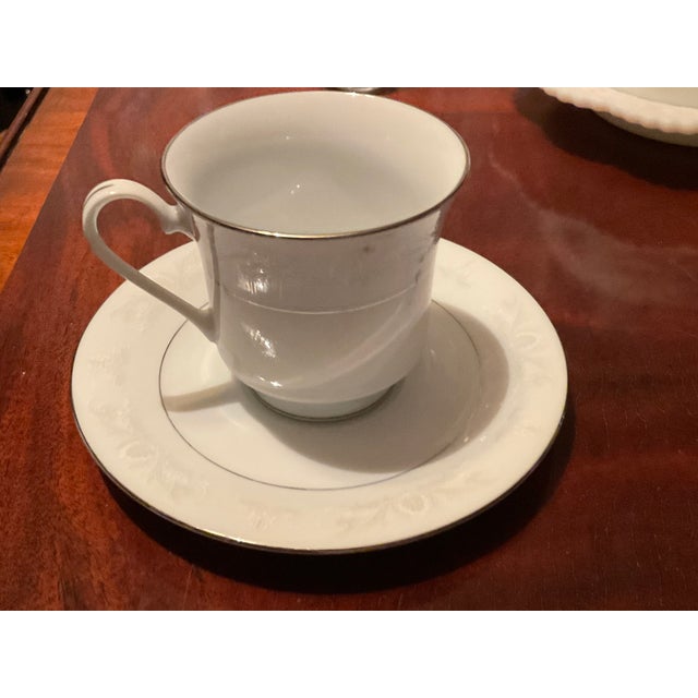Vintage Crown Ming Fine China Royal Palm - 50 pcs For Sale - Image 9 of 16