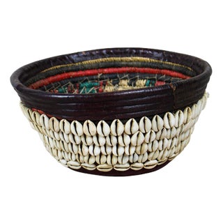 Vintage Hausa Bowl in Wood For Sale