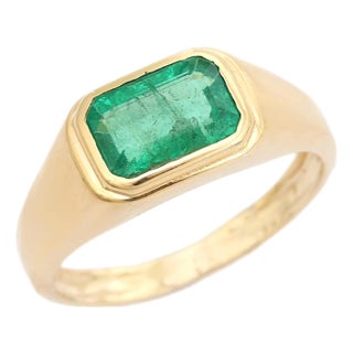 Zambian Emerald 14k Gold East West Signet Ring Size 6 For Sale