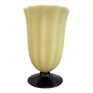 1920s Steuben Frederick Carder 7331 Ivory Black Fluted Glass Vase Art Deco For Sale