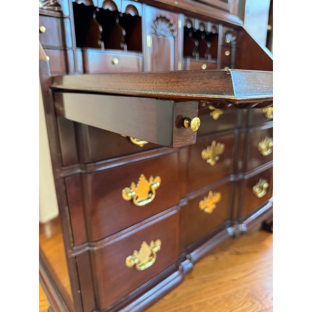 Chippendale Kindel Winterthur Mahogany Secretary Desk | Colonial Chippendale Style | Solid Wood Vintage Cabinet For Sale - Image 3 of 17
