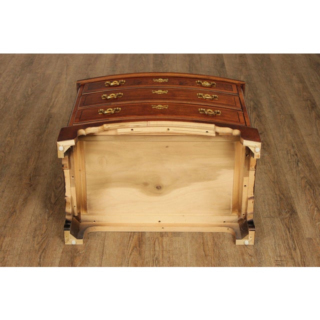Henredon Aston Court Pair Of Mahogany Nightstands For Sale - Image 18 of 18