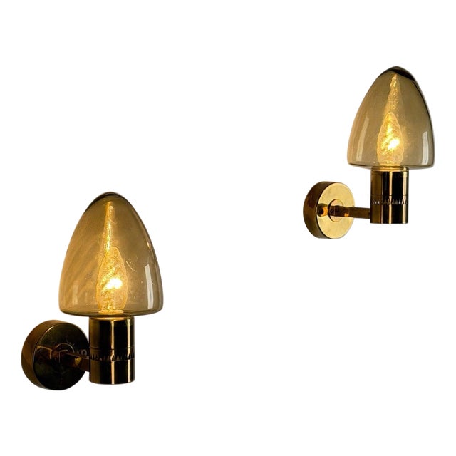 Model V-220 Sconces in Amber Glass and Brass by Hans-Agne Jakobsson, 1960s, Set of 2 For Sale