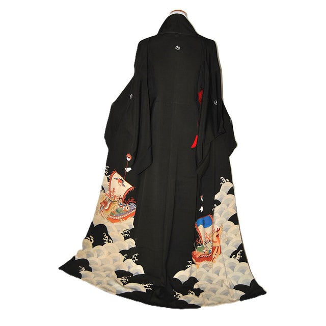 Antique Wall Display Japanese Silk Kimono Former Imperial Ka-Mons Paulownia For Sale - Image 10 of 14