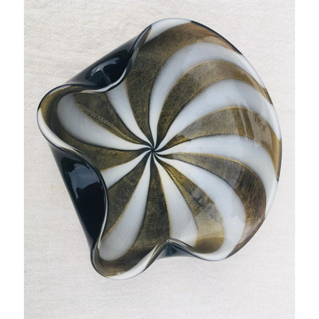 Mid Century Modern Alfredo Barbini Black and White Gold Flex Italian Bowl. For Sale - Image 11 of 12