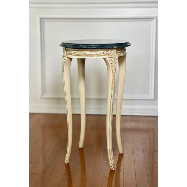 French 20th Century Louis XV Style Cream Painted Marble Top Carved Oval Side Table For Sale - Image 3 of 9