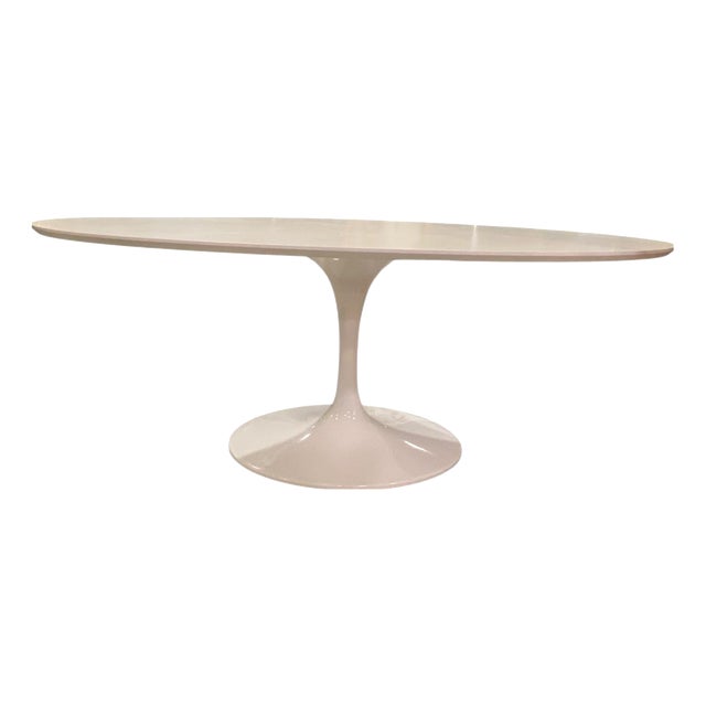 Tulip Table by Eero Saarinen for Alivar, 1990s For Sale