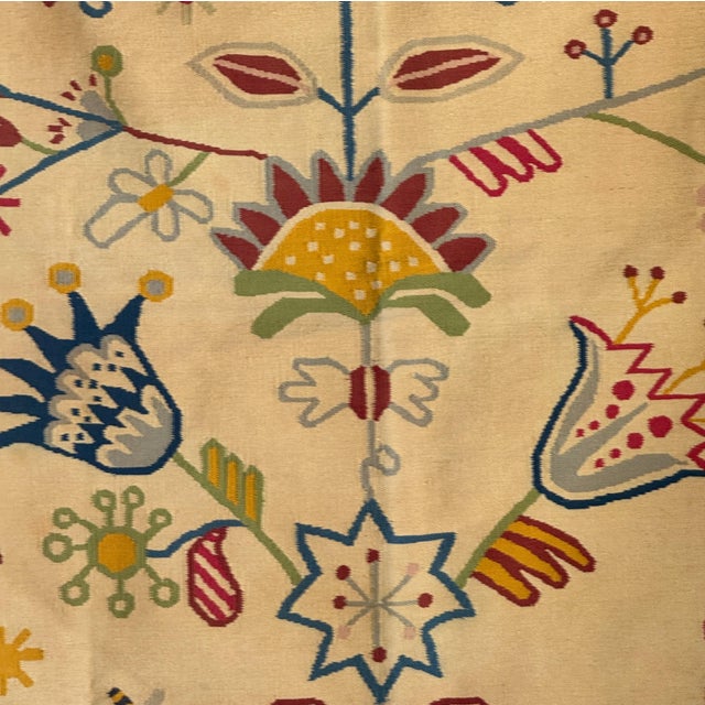 Large Beige Indian Rug with Floral Patterns, 1980s For Sale - Image 9 of 18