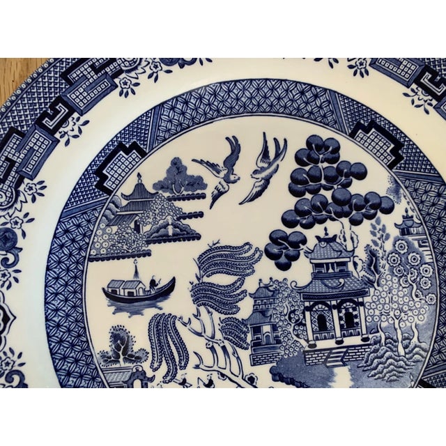 Churchill Vintage English Cottage Churchill Blue Willow 10 3/8" Dinner Plates England- Set of 4 For Sale - Image 4 of 4