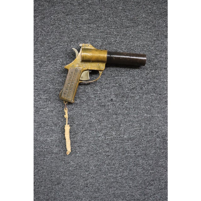 Antique International Flare Signal Co. Brass and Iron Flare Gun For Sale - Image 12 of 13