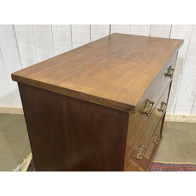 19th Century English Mahogany Chest of Drawers For Sale - Image 12 of 18