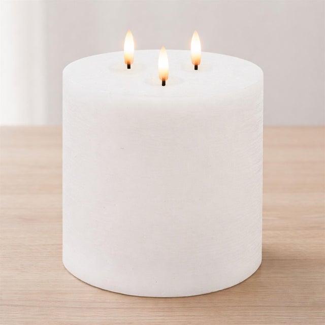 Contemporary FIAWhite Triple Wick Candle (Set of 2) For Sale - Image 3 of 3