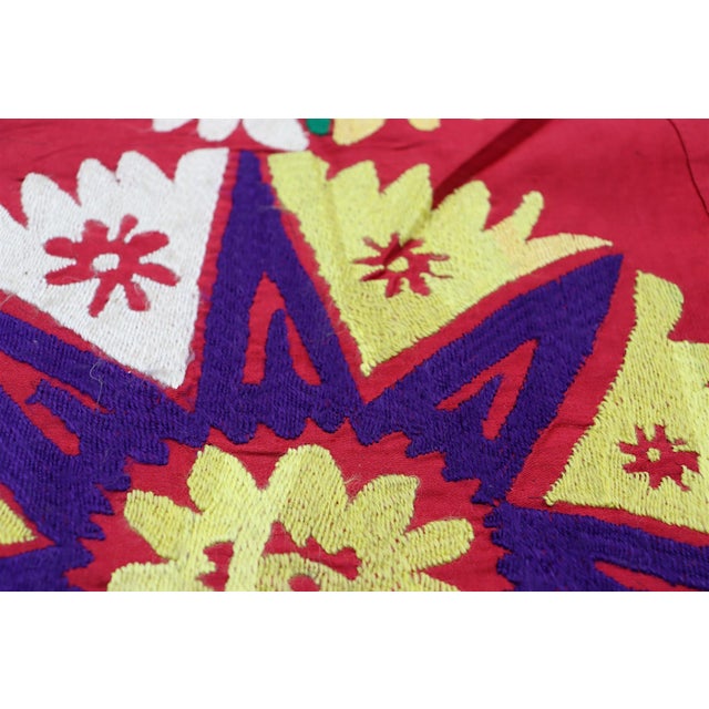Vintage Hand Embroidered Suzani Wall Hanging, 1920s For Sale - Image 3 of 18