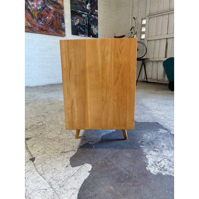 1960s Newly Refinished Vintage Blonde 9-Drawer Lowboy Dresser For Sale - Image 5 of 7