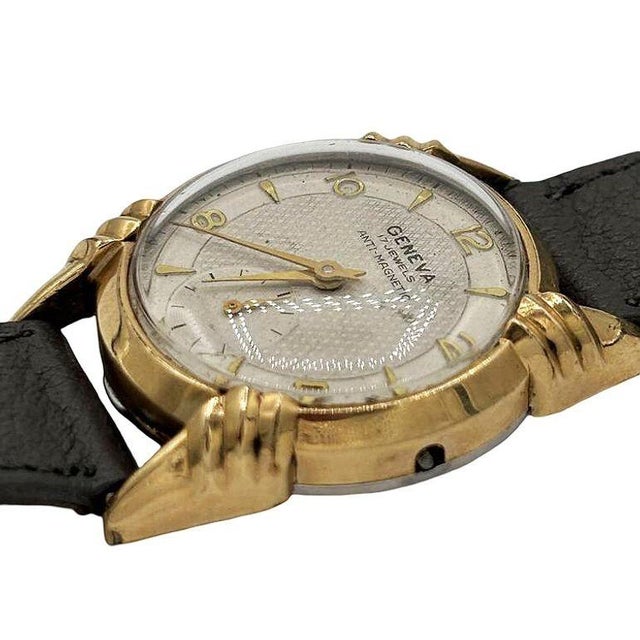 1970s 10k Geneva Sunburst Automatic Swiss Watch W/ Calfskin Band For Sale - Image 4 of 11