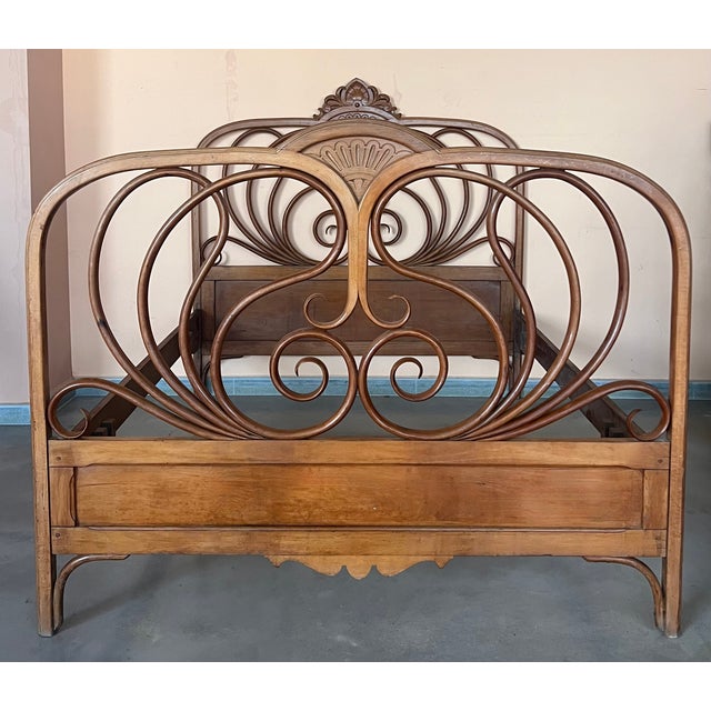 Austrian Bentwood Queen Sized Bed by Jacob & Josef Kohn, 1900 For Sale - Image 4 of 8