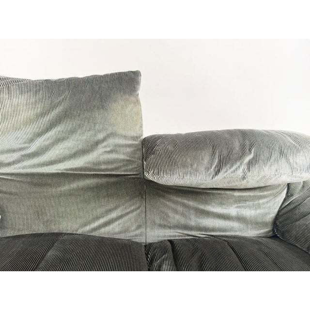 Green Maralunga 2-Seater Sofa in Corduroy by Vico Magistretti for Cassina For Sale - Image 8 of 11