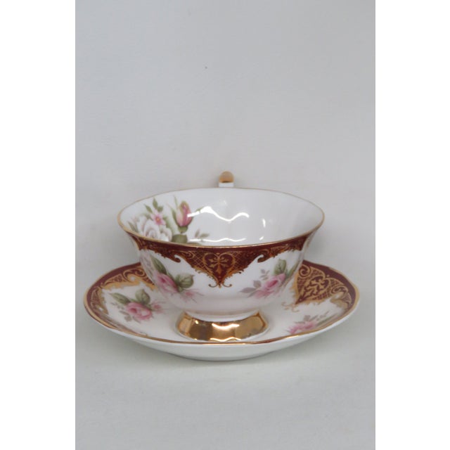 Staffordshire Elizabethan Bone China Roses Flowers Tea Cup and Saucer Set 4610b For Sale - Image 13 of 17